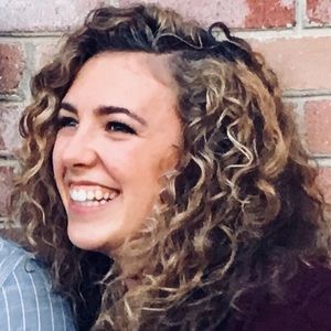 Meet your Posher, Ari